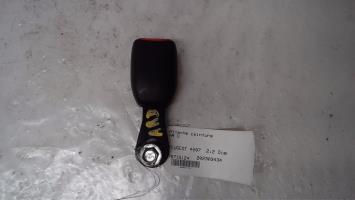 Attache ceinture arriere droit