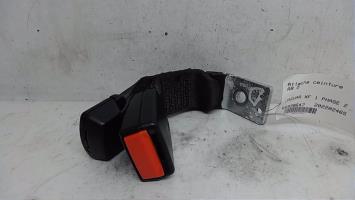 Attache ceinture arriere droit