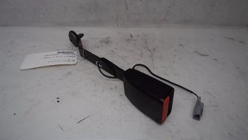 Attache ceinture avant gauche