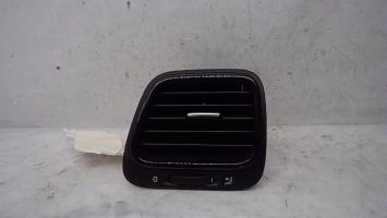 Aerateur tableau de bord avant gauche