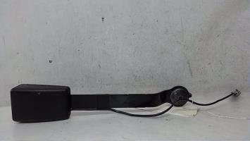 Attache ceinture avant gauche
