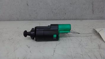 Contacteur feu stop