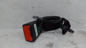 Attache ceinture arriere droit