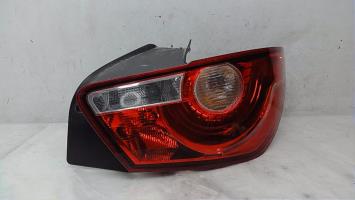 Feu arriere principal droit (feux)