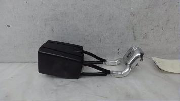 Attache ceinture arriere gauche