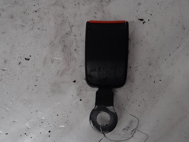 Attache ceinture arriere droit d'occasion pour RENAULT TWINGO