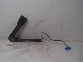 Attache ceinture avant droit