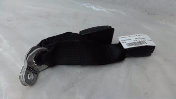 Attache ceinture arriere droit