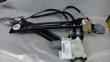 Leve vitre electrique avant droit