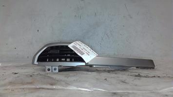 Aerateur tableau de bord avant gauche
