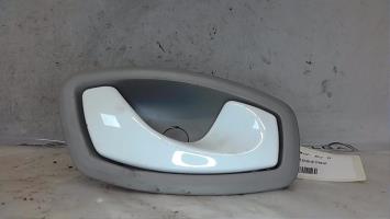 Poignee interieur avant droit