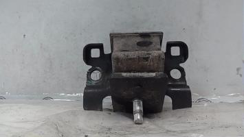 Support moteur gauche