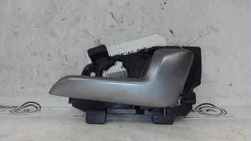 Poignee interieur avant droit
