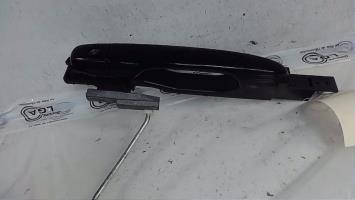 Poignee porte avant gauche