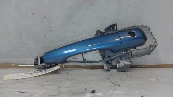 Poignee porte avant gauche
