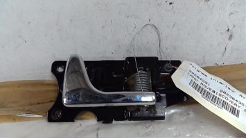 Poignee interieur avant droit