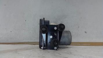 Bloc ABS (freins anti-blocage)