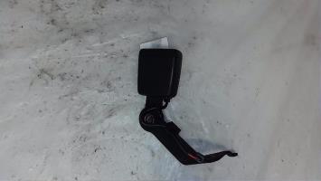 Attache ceinture arriere gauche