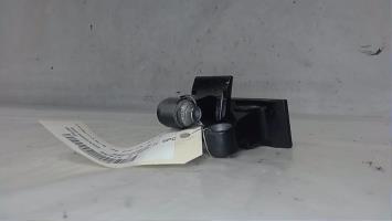 Bisagra de puerta delantera izquierda