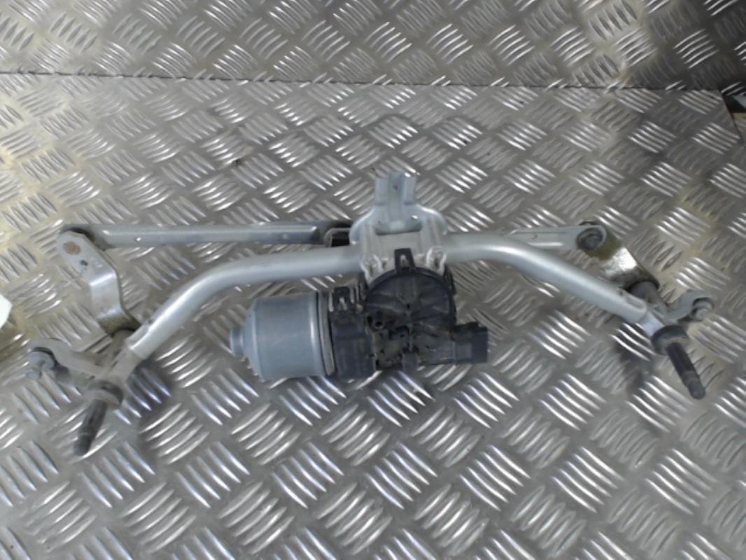 Moteur essuie glace avant