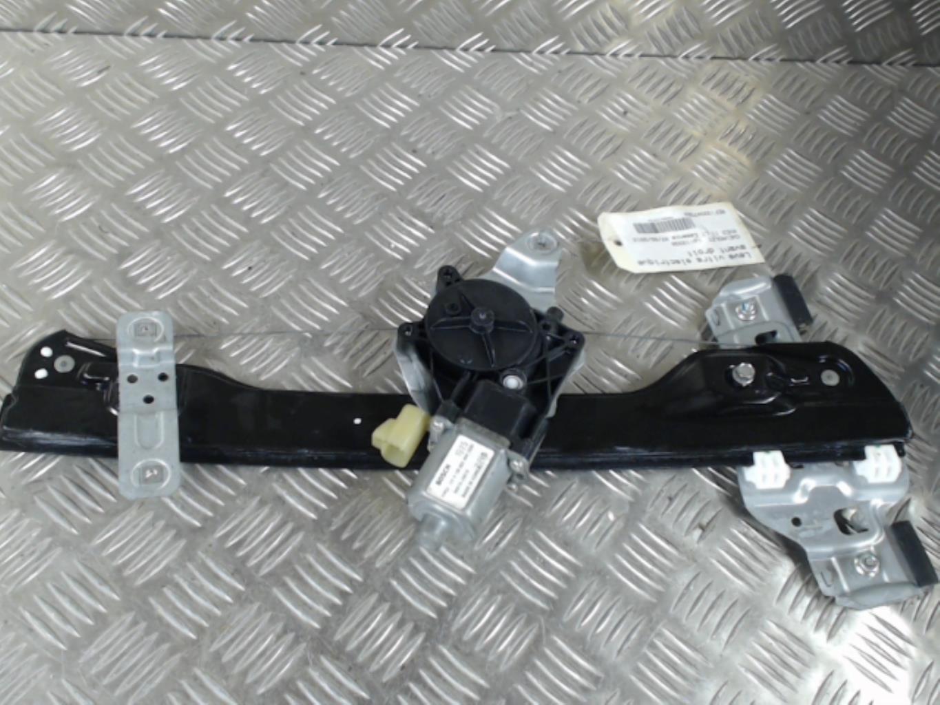 Leve vitre electrique avant droit