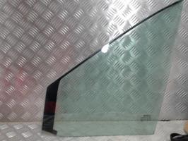 Ventanilla triangular delantera izquierda (puerta)