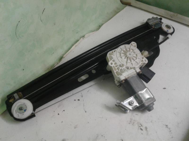 Leve vitre electrique arriere droit