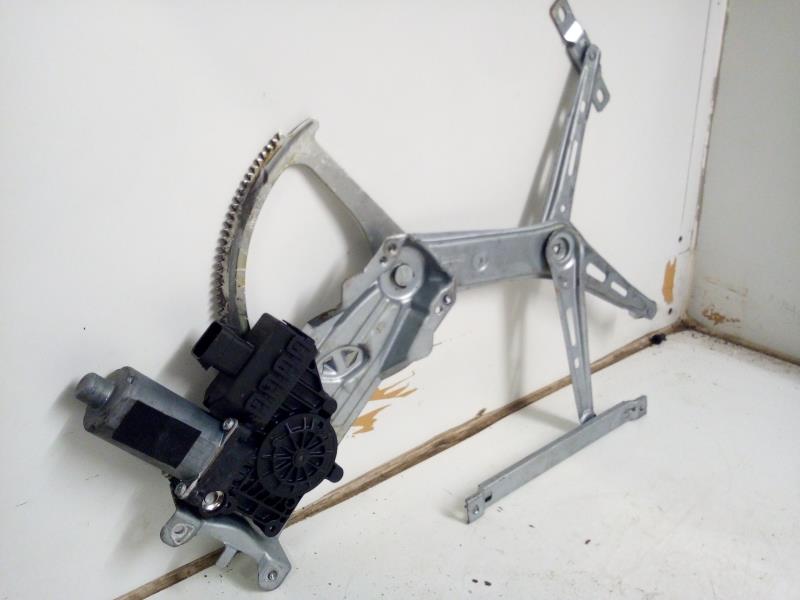 Leve vitre electrique avant gauche