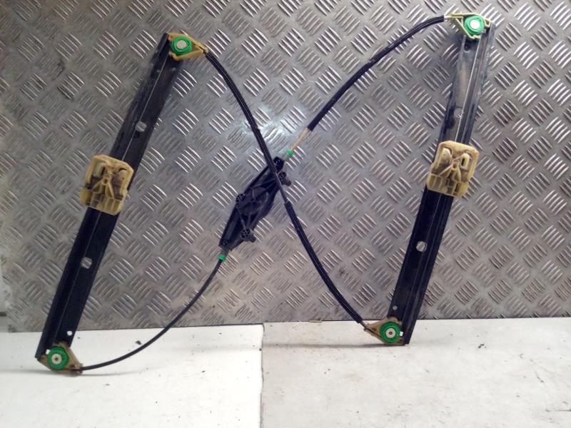 Mecanisme de leve vitre electrique avant gauche