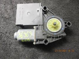 Moteur leve vitre avant gauche