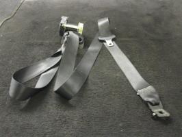 Ceinture avant gauche