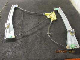 Leve vitre electrique avant droit