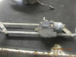 Moteur essuie glace avant