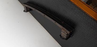Renfort pare choc avant (traverse)