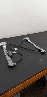 Leve vitre electrique avant droit