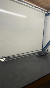Moteur essuie glace avant