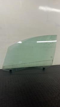 Vitre avant gauche