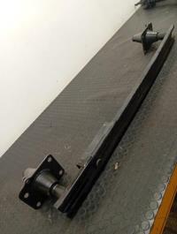 Renfort pare choc avant (traverse)