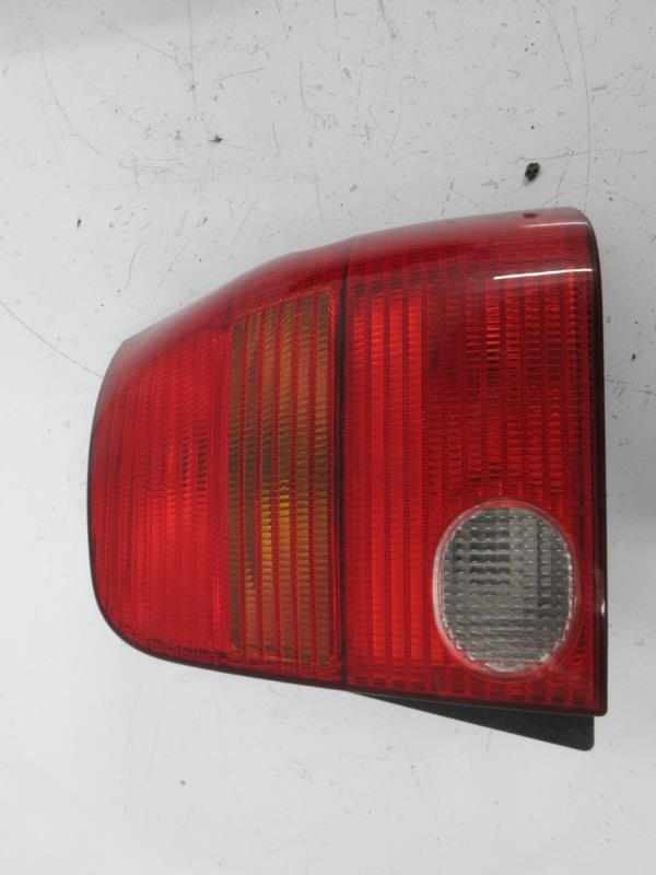 Fanale posteriore principale destro (luci)