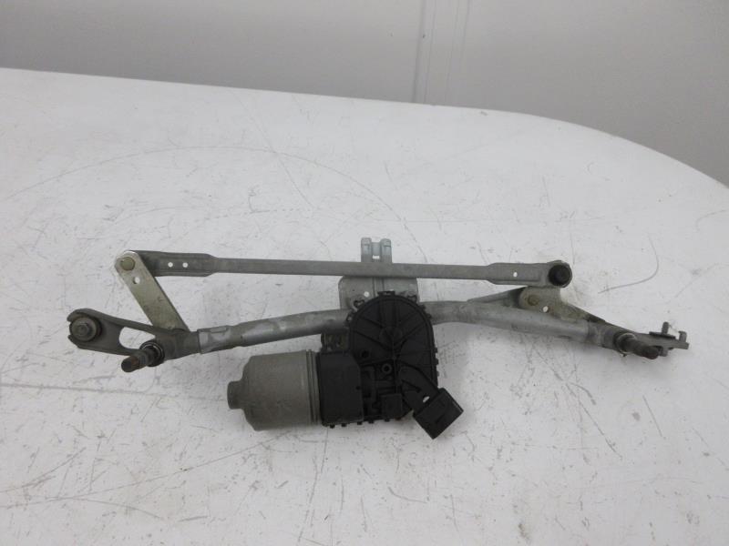 Moteur essuie glace avant