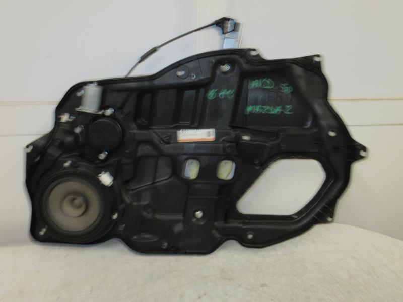Leve vitre electrique avant droit