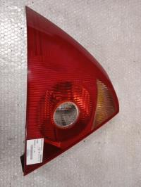 Fanale posteriore principale sinistro (luci)