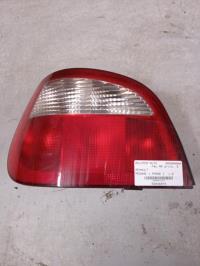 Fanale posteriore principale sinistro (luci)