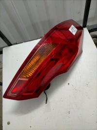Fanale posteriore principale sinistro (luci)