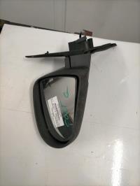 Retrovisor izquierdo