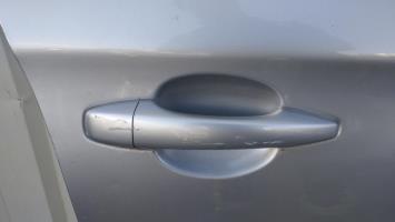 Porte avant gauche