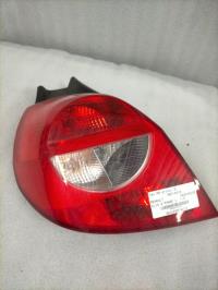 Fanale posteriore principale sinistro (luci)