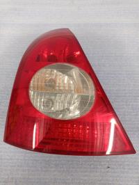 Fanale posteriore principale sinistro (luci)