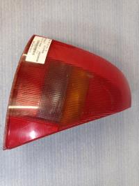 Fanale posteriore principale sinistro (luci)
