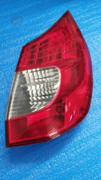 Fanale posteriore principale destro (luci)